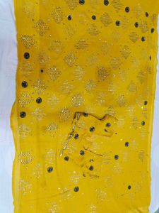 🇳🇿💫🎀Y2K Elegant Yellow Embellished Saree