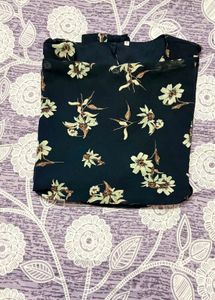 Stylish Navy Blue Floral Print Layered Top 💙