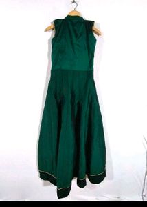 Party Wear Women Green Weeding Gown With Dupata