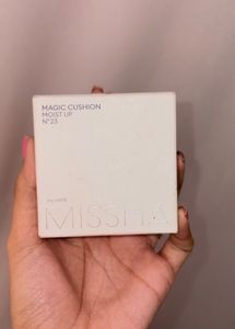 Missha Magic Cushion Moist Up SPF50+ PA+++