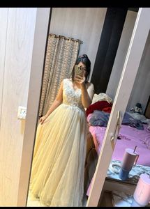 Elegant Embellished Gown🎀❤️
