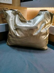 Chic Gold Tote Bag with Bow Accent