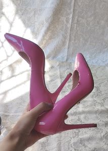 Glossy Pink Heels🎀