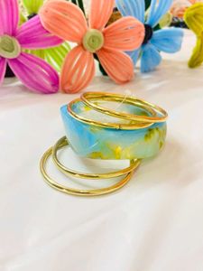 Boho Blue Resin &amp; Gold Bangle Set