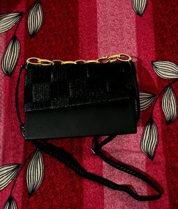 Chic Black Chain Shoulder Bag