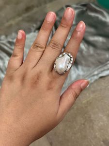 Statement Baroque Pearl Ring