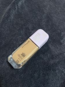 Maybelline Foundation.