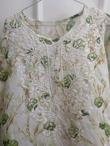 Elegant White &amp; Green Floral Kurta