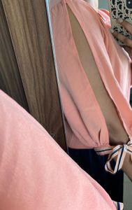 RARE Arm slit sleeves Top