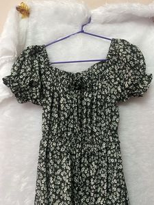 Chic Floral Off-Shoulder Dress