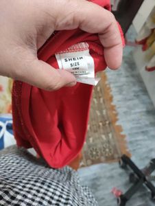 Stylish Red Sleeveless Top