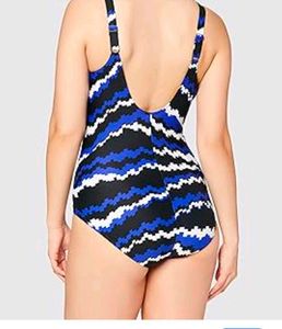 Very Beautiful And Comfortable Swimming Suit