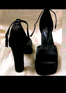 black  Platform Sandals