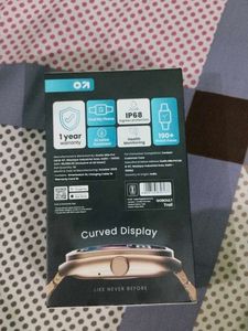 Smartwatch with Curved HD Display