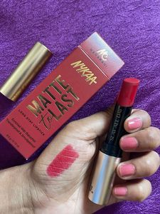 Nykaa Matte to Last Lipstick