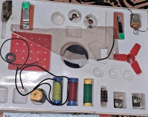 RARE 1990s Vintage electro magnetic beginners set