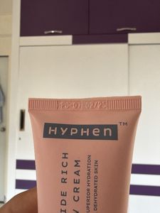 Hyphen Ceramide Rich Pillow Cream