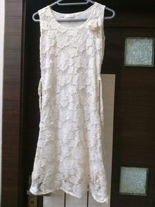 White Lace Sleeveless Dress