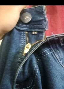 HARPA Floral Crop Top + AXN Dark Blue Skinny Jeans