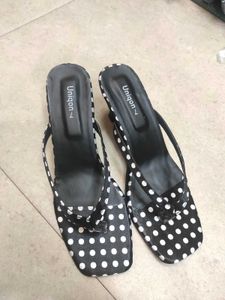 Polka Dot Heel🎀