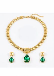 Anti-turnish Gold Tone Emerald Pendant Necklace &