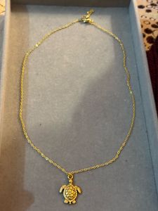 Anti tarnish Gold Turtle Pendant Necklace