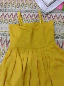 Elegant yellow tiered kurta set