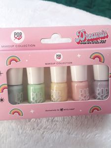 Myglamm DREAMIN Mini nail Kit &amp; Remover