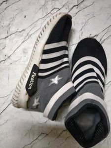Striped Black/White Knit Sneakers
