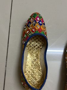 Size Mentioned Is 10 On Footwear Plz Check