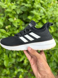 Unisex Adidas Black & White Sports Shoes
