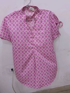 Chic Pink & White Geometric Print Top