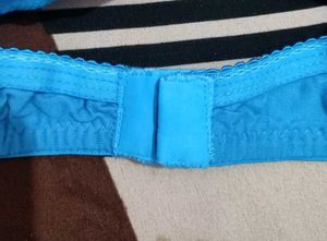 Women T-Shirt Light Padded Bra