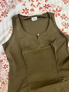 Olive Green Sleeveless Button Detail Dress