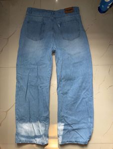 Distressed Wide Leg Jeans