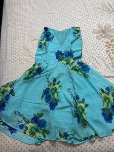 Blue Floral V-Neck Summer Dress with belt