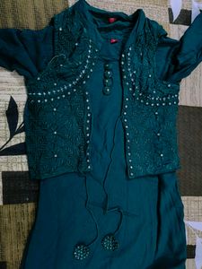Kurti With Detectable Jacket