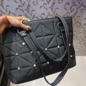 Stylish handbag 👜