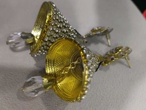 Golden Jhumka Earrings with Crystals& free gift 🎁