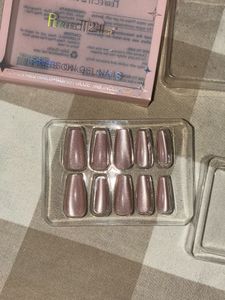 ✧ Shimmery Rose Gold Cat-Eye Press On Nails | Coff