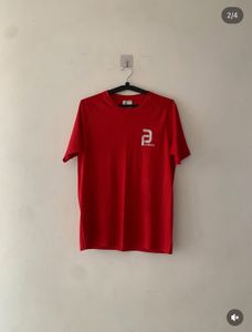 red short-sleeve performance t-shirt
