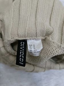 Cream Turtleneck Cropped Sweater