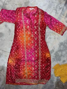 Beautiful Bandhani Print Kurta