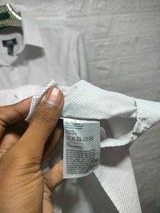 H&amp;M Men's Classic Fit Dress Shirt