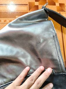 Chic Two-Tone Hobo Handbag