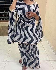Striped sharara