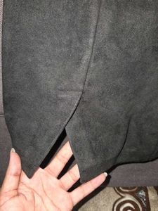 Stylish Black Mini Skirt