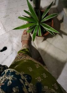 sandal, flat