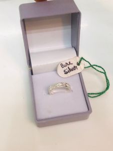 Pure Silver Ring💍 (wt:-1.800g)