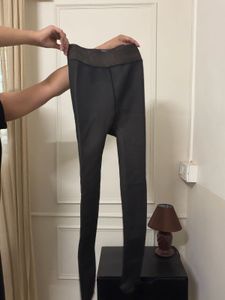 Cozy Black Fleece-Lined Leggings
